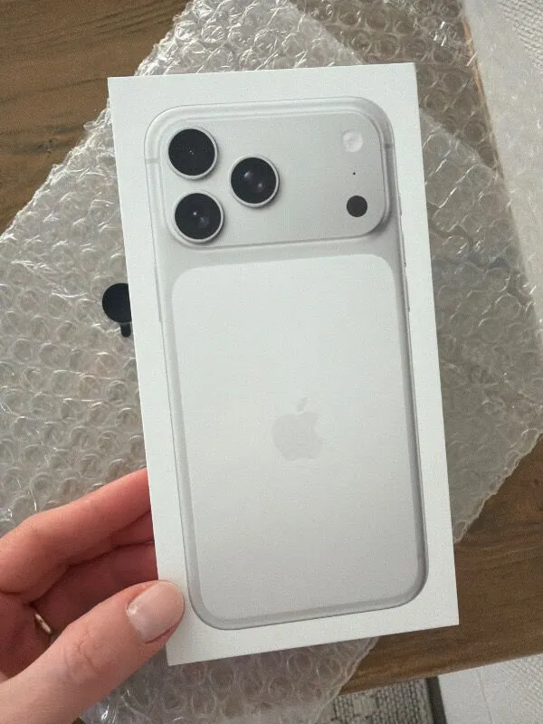 Caner Zenginsoy — Apple iPhone 17 Pro Max