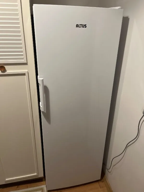 Çağan İnan — Altus Al 709 Nfe E Enerji Sınıfı 260 Lt No-Frost Beyaz Derin Dondurucu