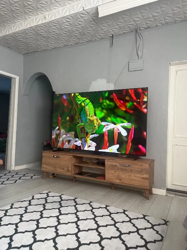 Tahir Özmen — Grundig 50 GKU 700 50'' 127 Ekran Uydu Alıcılı 4K Ultra HD Smart Google TV