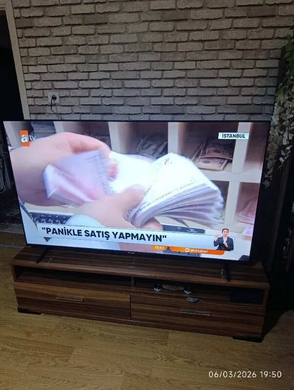 Şirin Toprak — Grundig 50 GKU 700 50'' 127 Ekran Uydu Alıcılı 4K Ultra HD Smart Google TV