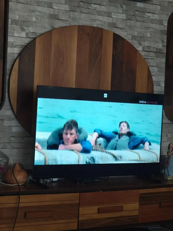 Belgin Hacıoğulları — Grundig 50 GKU 700 50'' 127 Ekran Uydu Alıcılı 4K Ultra HD Smart Google TV