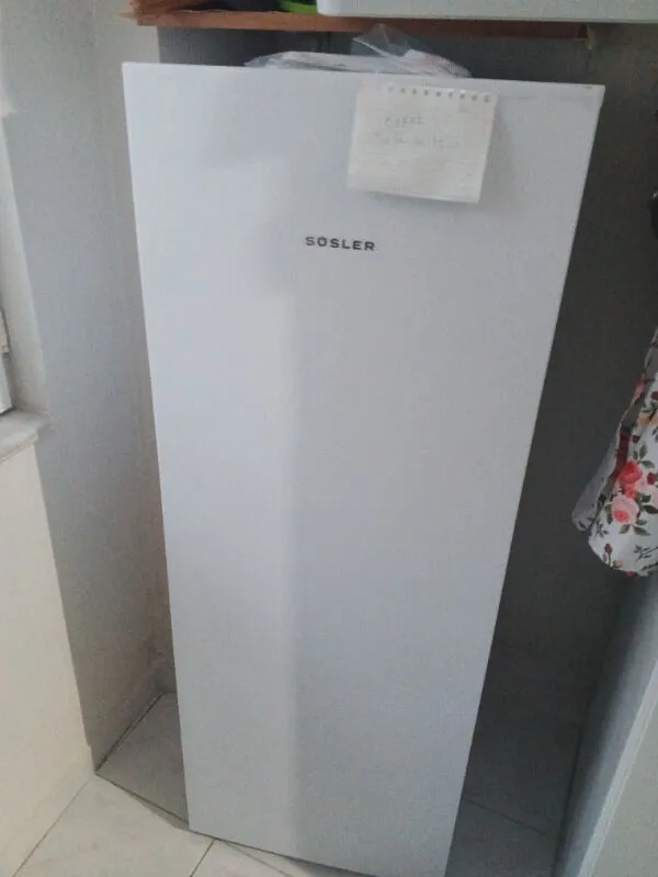 Deniz Yıldırımsoylar — Süsler Uf 6210 SDD-9600 6 Çekmeceli Derin Dondurucu Uf 6210